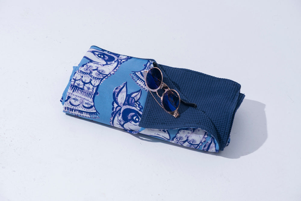 TOWEL Llamas - Blue Grey